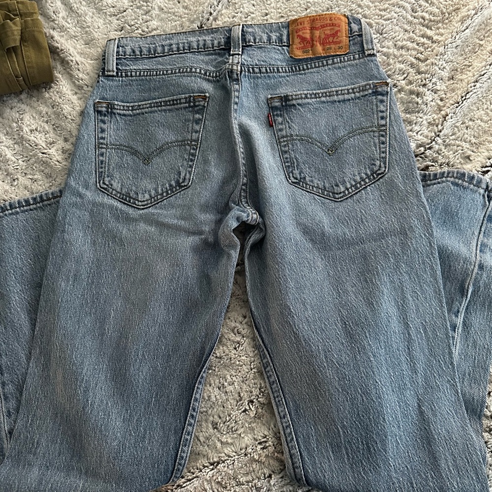 i dont wear these Levi jeans any more.